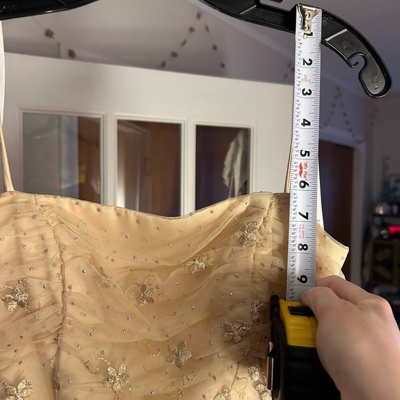 Mid-2000’s Champagne/Cream Prom Dress size 2 - Picture 12 of 12